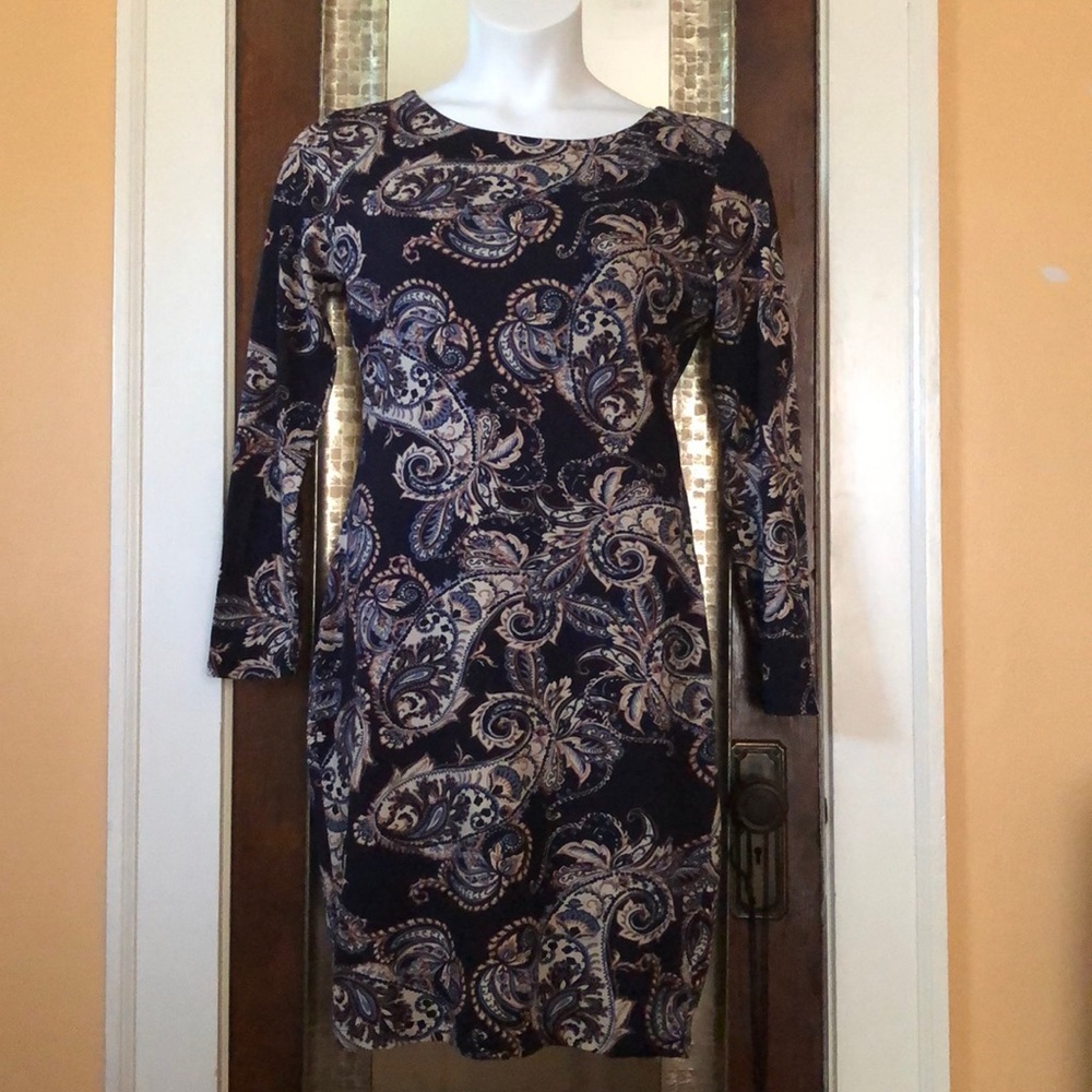 🚩Navy paisley print dress